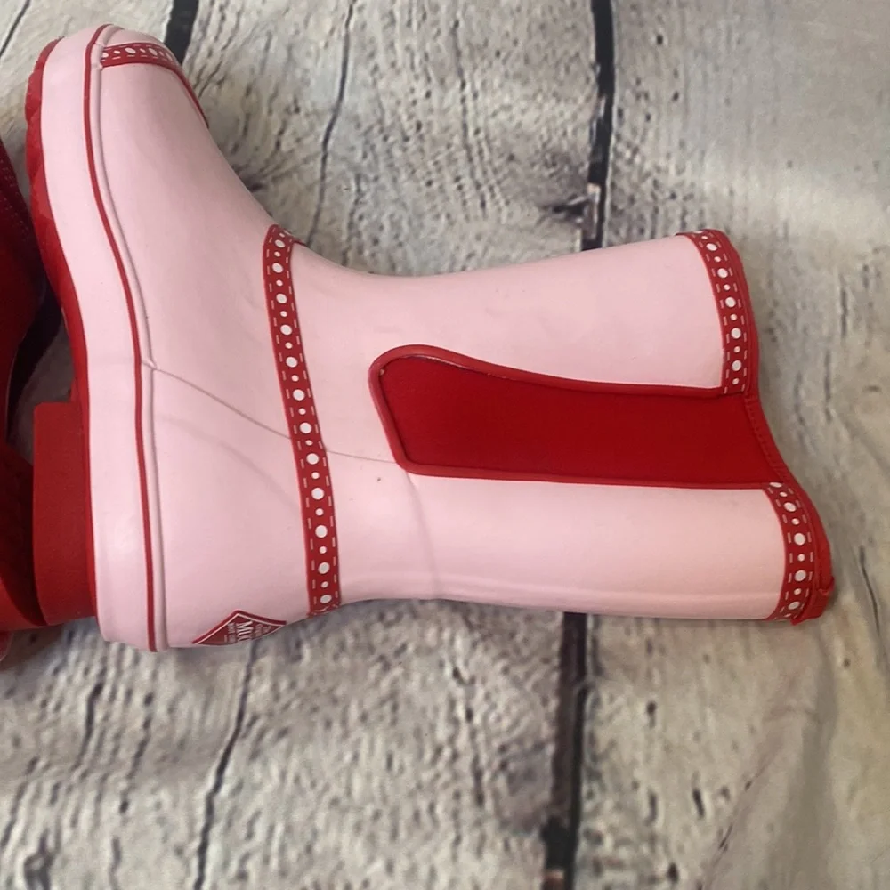 The Original Muck Boot Company Pink Red Rain Boots Girl’s Size 3 Size 4